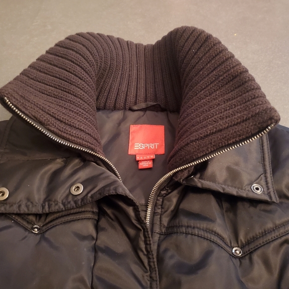 ESPRIT puffer vest - Picture 2 of 12